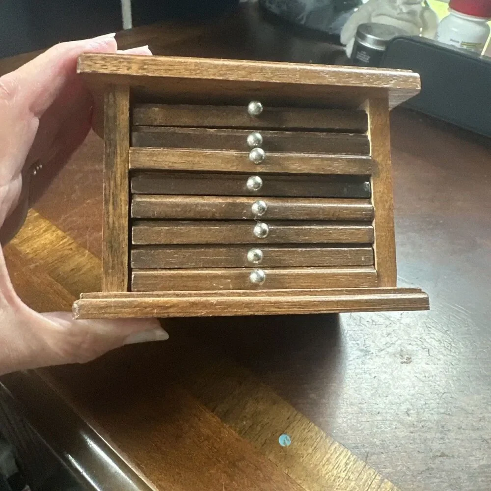 VTG Wood & Cork Coasters w/Wooden Storage Box Holder Handle Top 9 Total Pieces